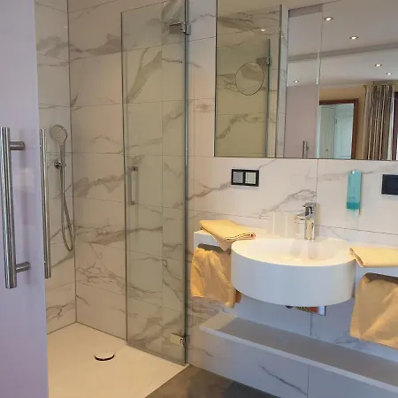 Strand-cafe Ξενοδοχείο Meersburg