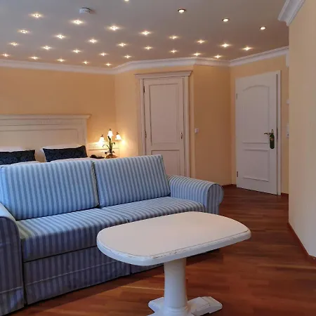 Ξενοδοχείο Strand-cafe