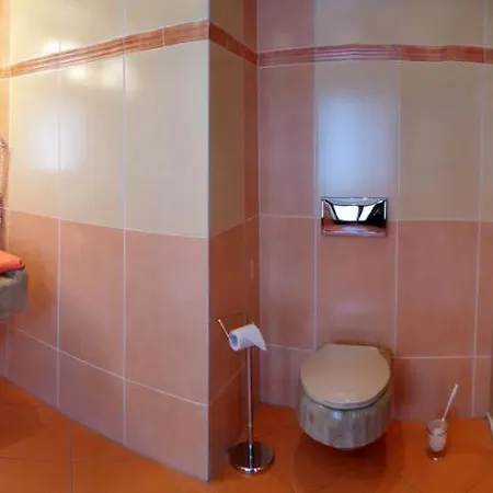 Strand-cafe Ξενοδοχείο *