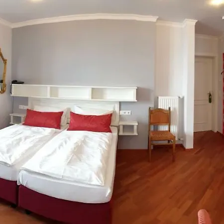 Hotel Strand-cafe Direkt Am Bodensee Meersburg