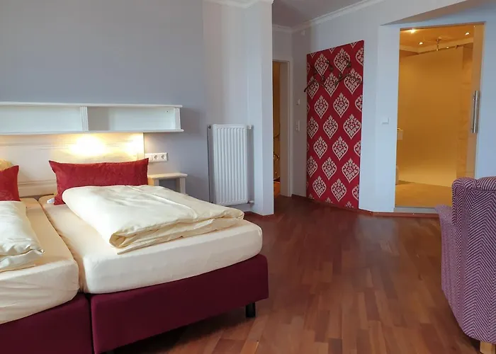 Szálloda Strand-cafe *