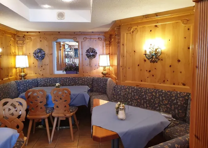 Szálloda Strand-cafe *