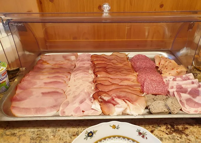 Strand-cafe Szálloda *